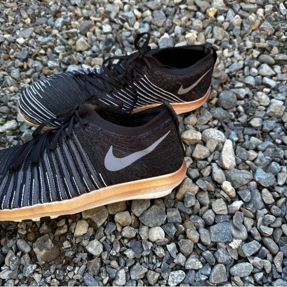 Nike Free Transform Flyknit Running Sneakers Black Gray Lace Up Size 9 Women - Picture 12 of 13